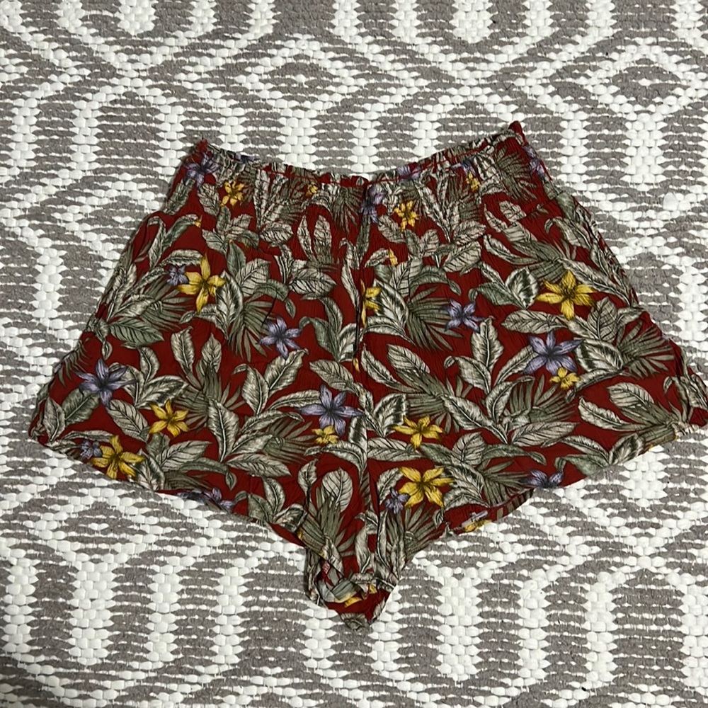 Aeropostale Flower shorts